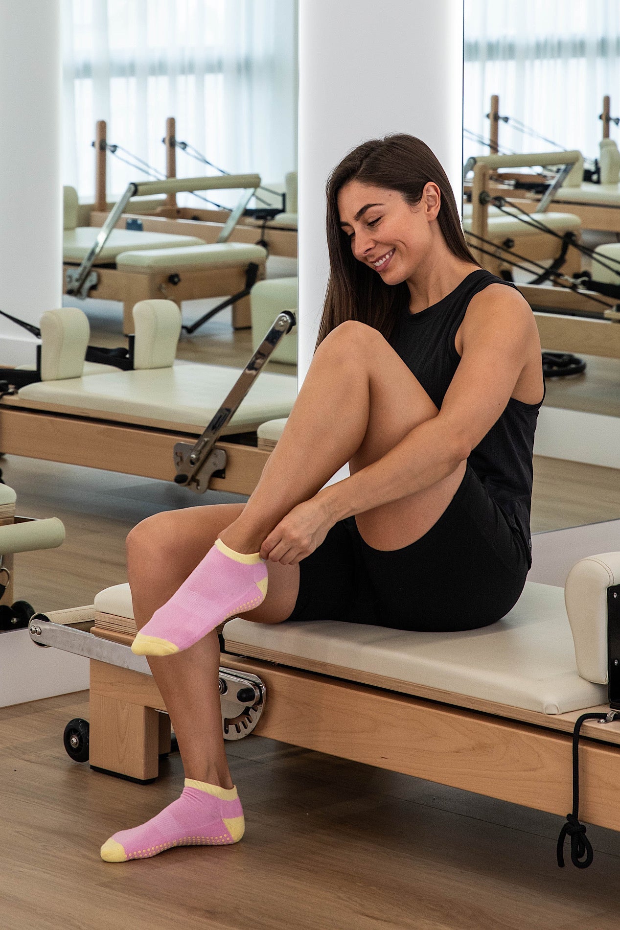 Ankle Pink and Yellow Grip Socks-Cheeky Winx