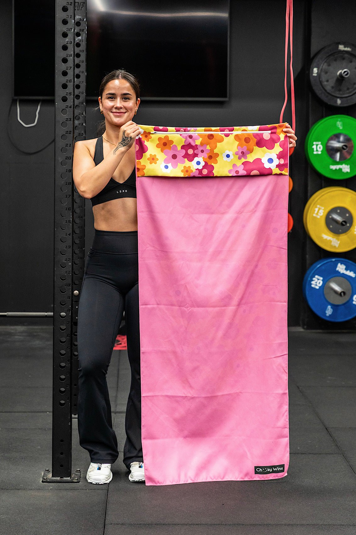 Hooded Daisy Fields Gym Towel - Cheeky Winx