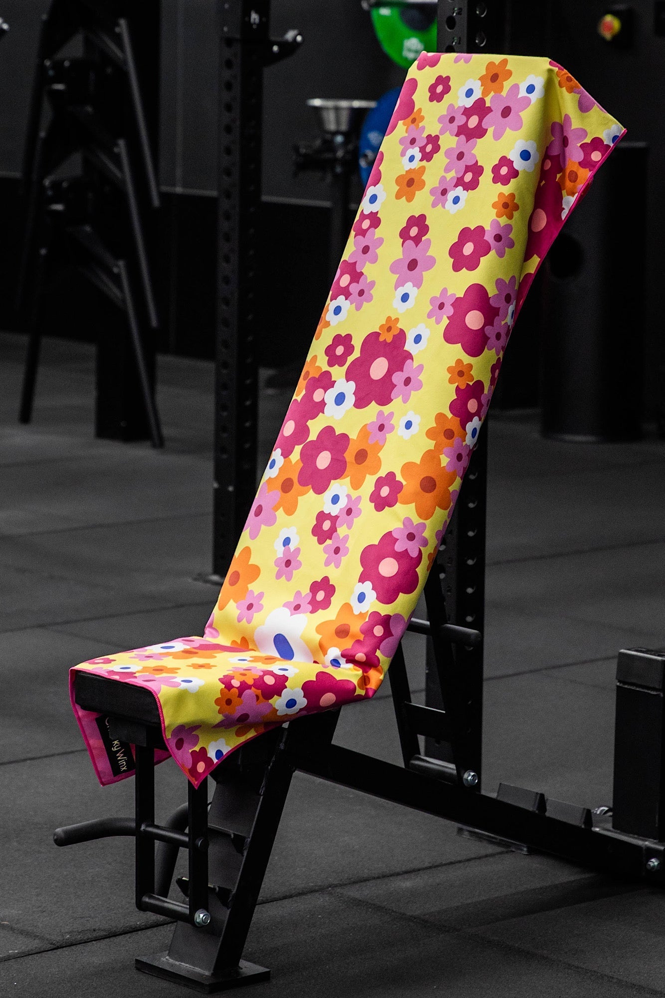 Hooded Daisy Fields Gym Towel - Cheeky Winx