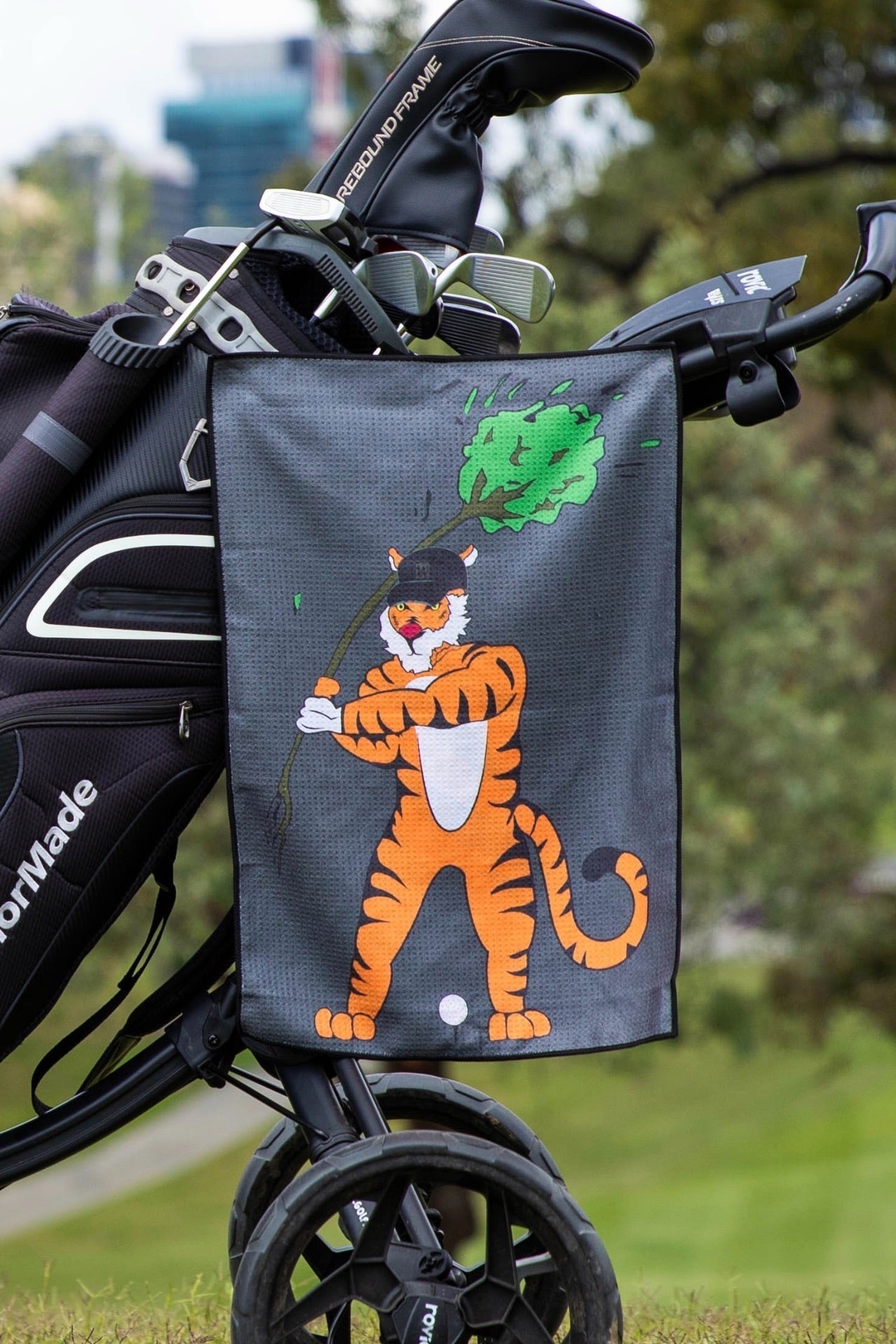 Jungle Cat Golf Towel - Cheeky Winx