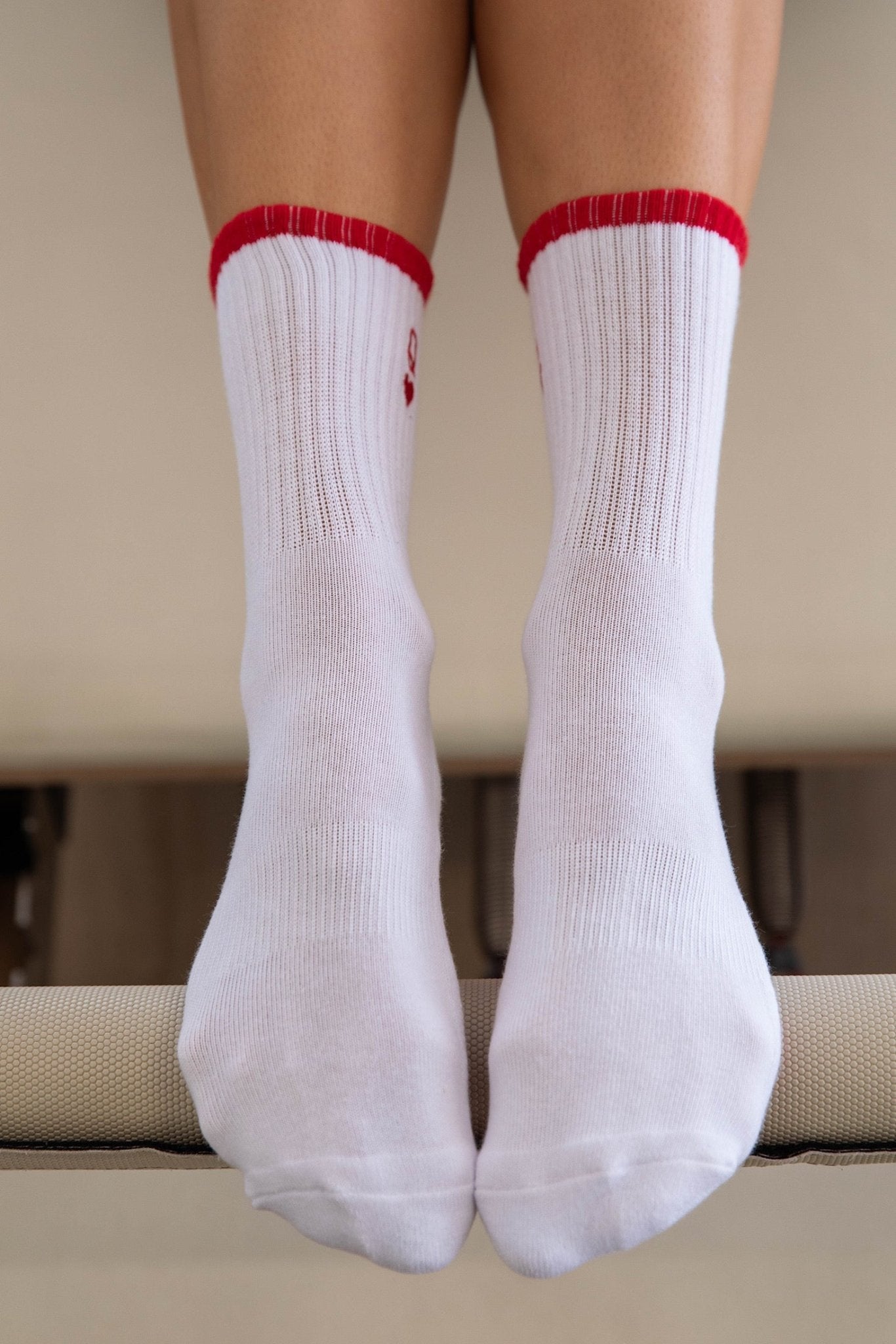 Queen Of Hearts Grip Socks - Cheeky Winx