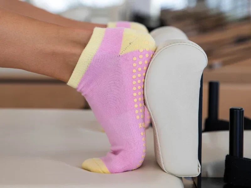 Ankle vs Crew Grip Socks: Which Should You Choose? 1