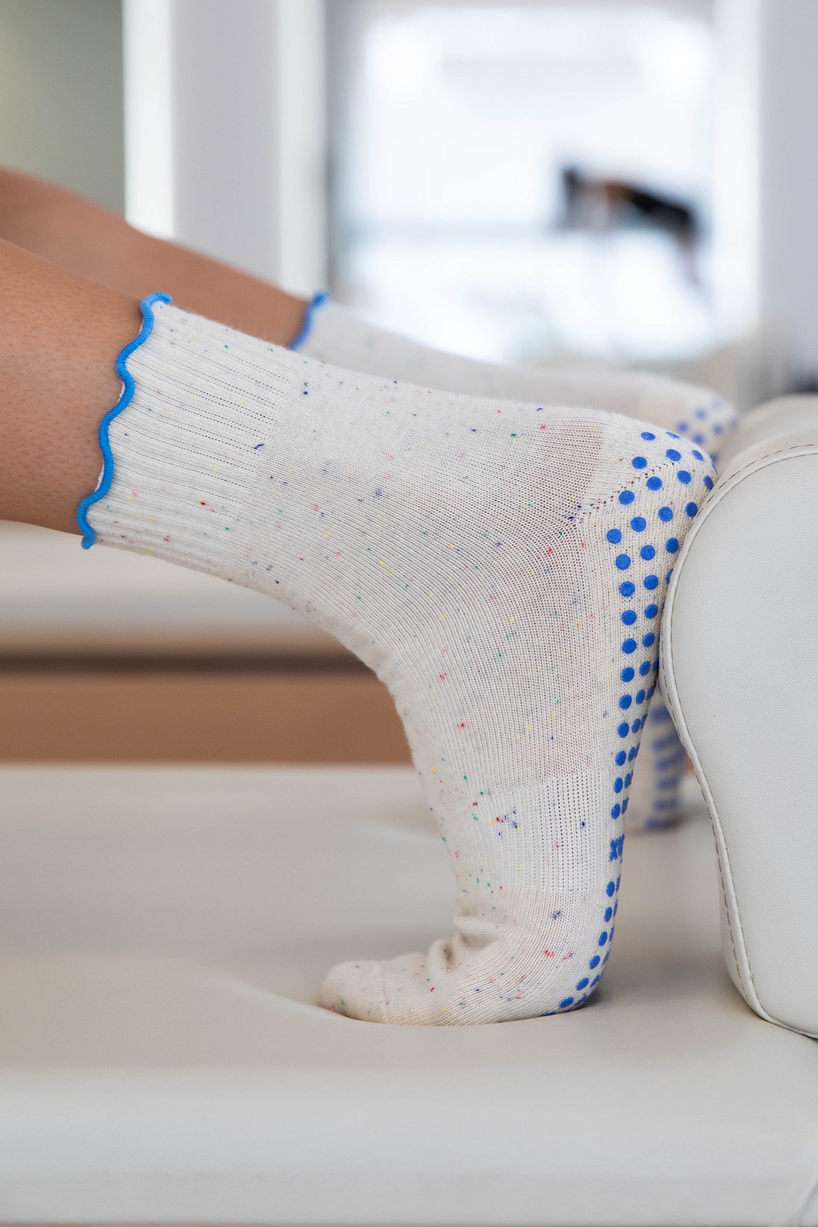 100’s and 1000’s Grip Socks-Cheeky Winx