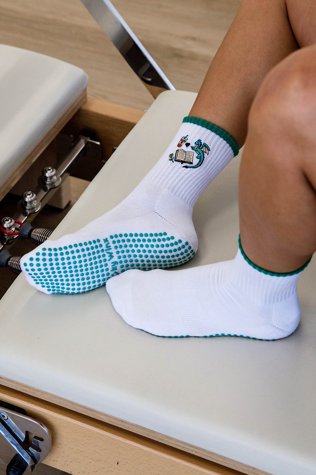 Crew Dragons Tale Grip Socks-Cheeky Winx