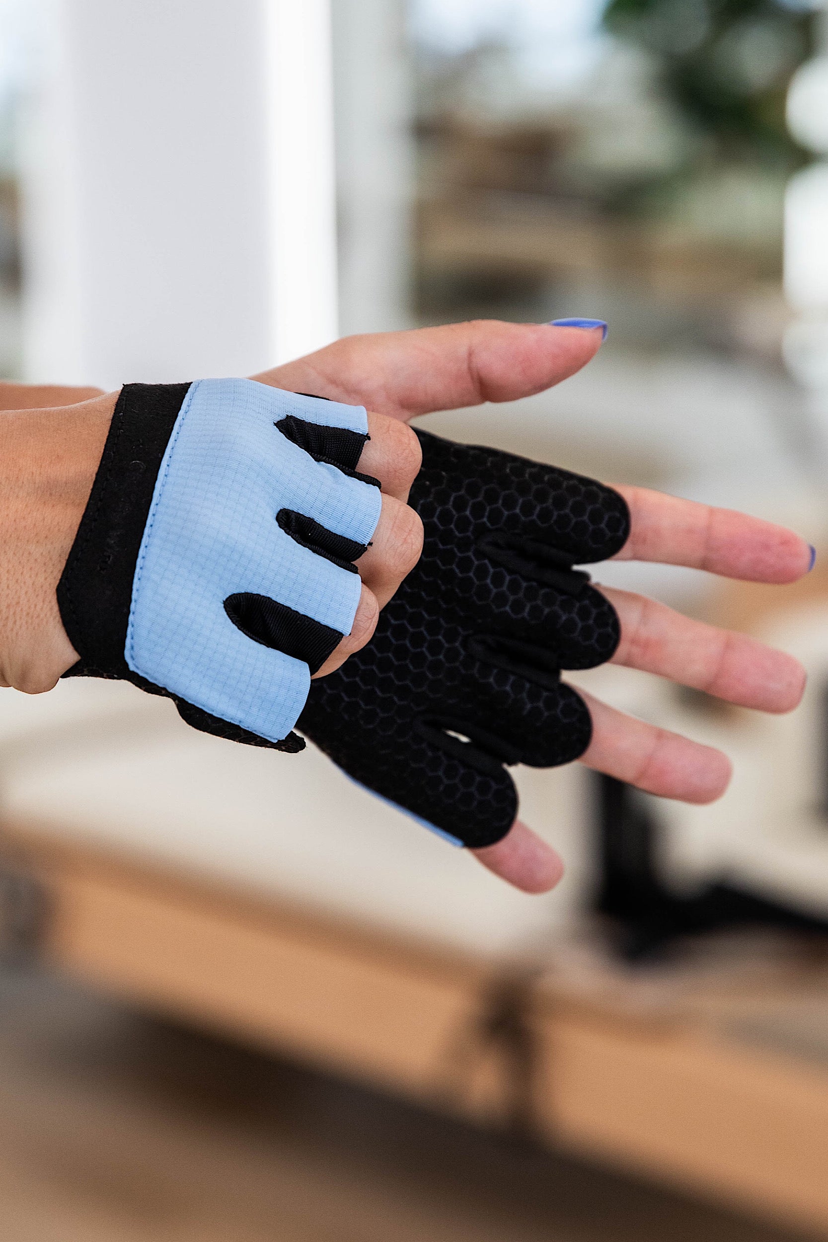 Blue Barely There Gym Gloves