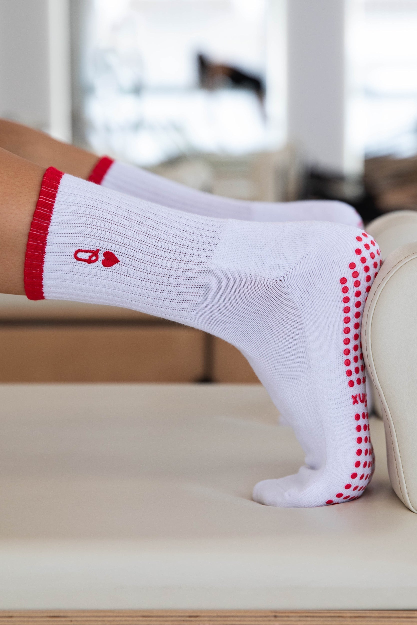 Queen Of Hearts Grip Socks-Cheeky Winx