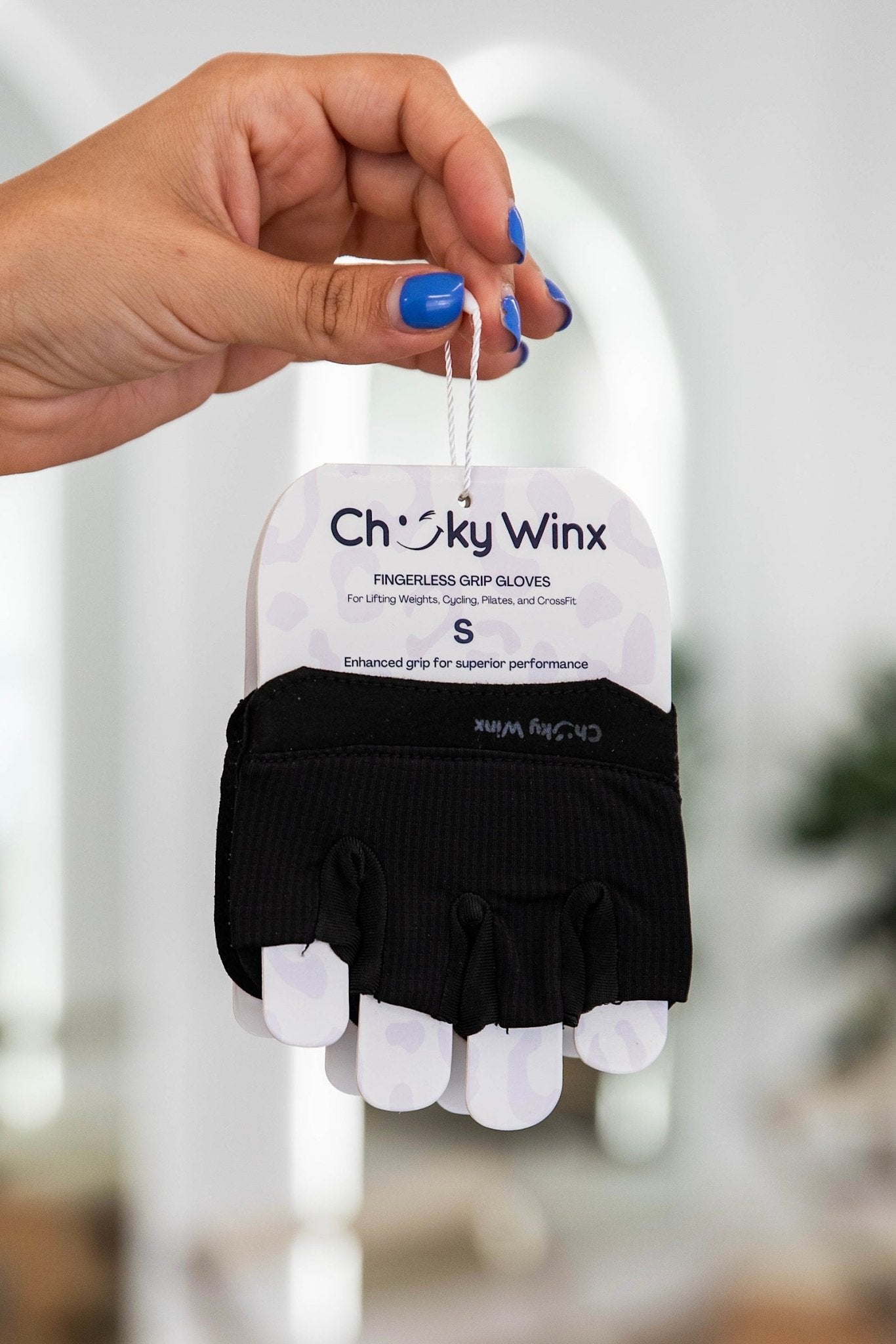 Black Gym Gloves - Cheeky Winx