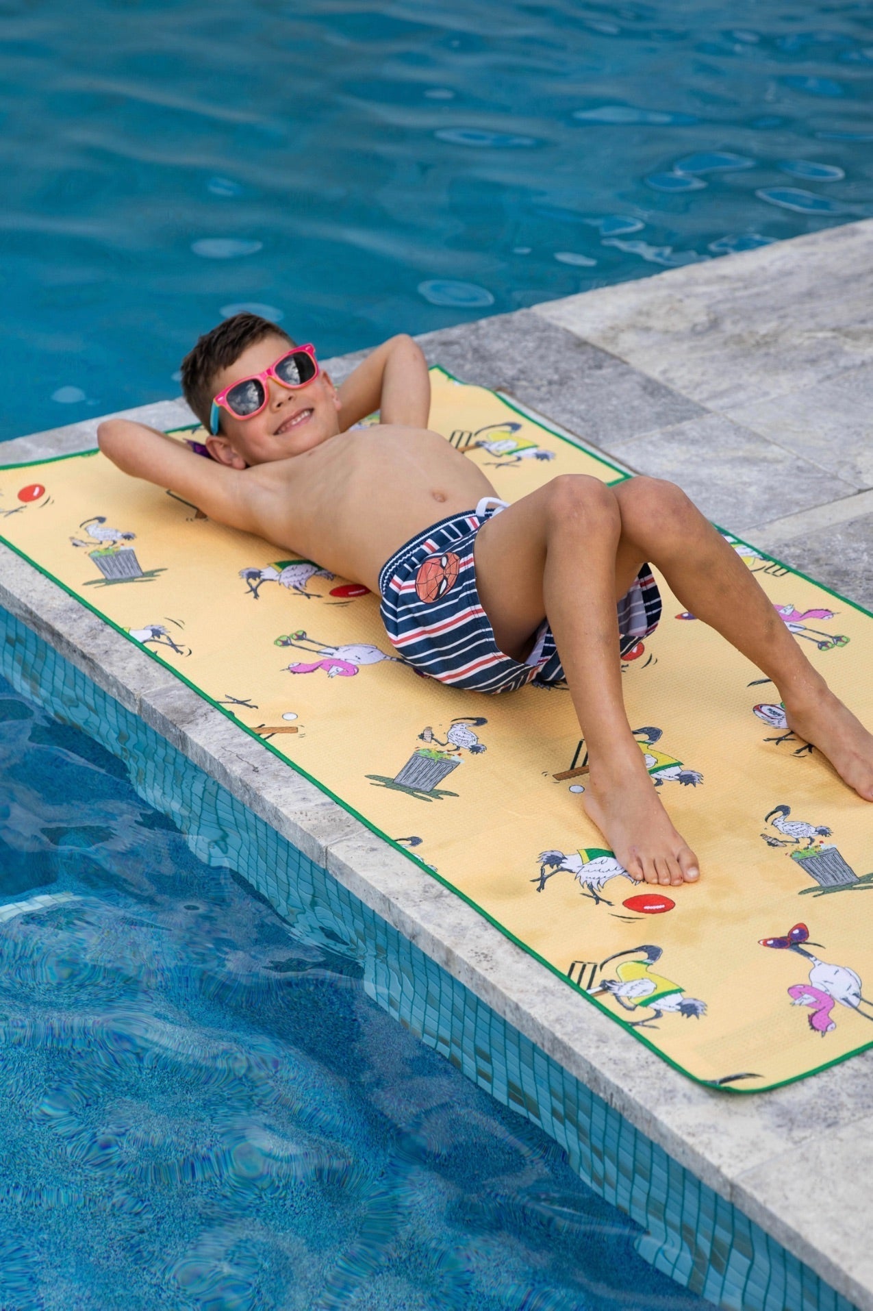 Kids Bin Chickens Beach Towel - Cheeky Winx