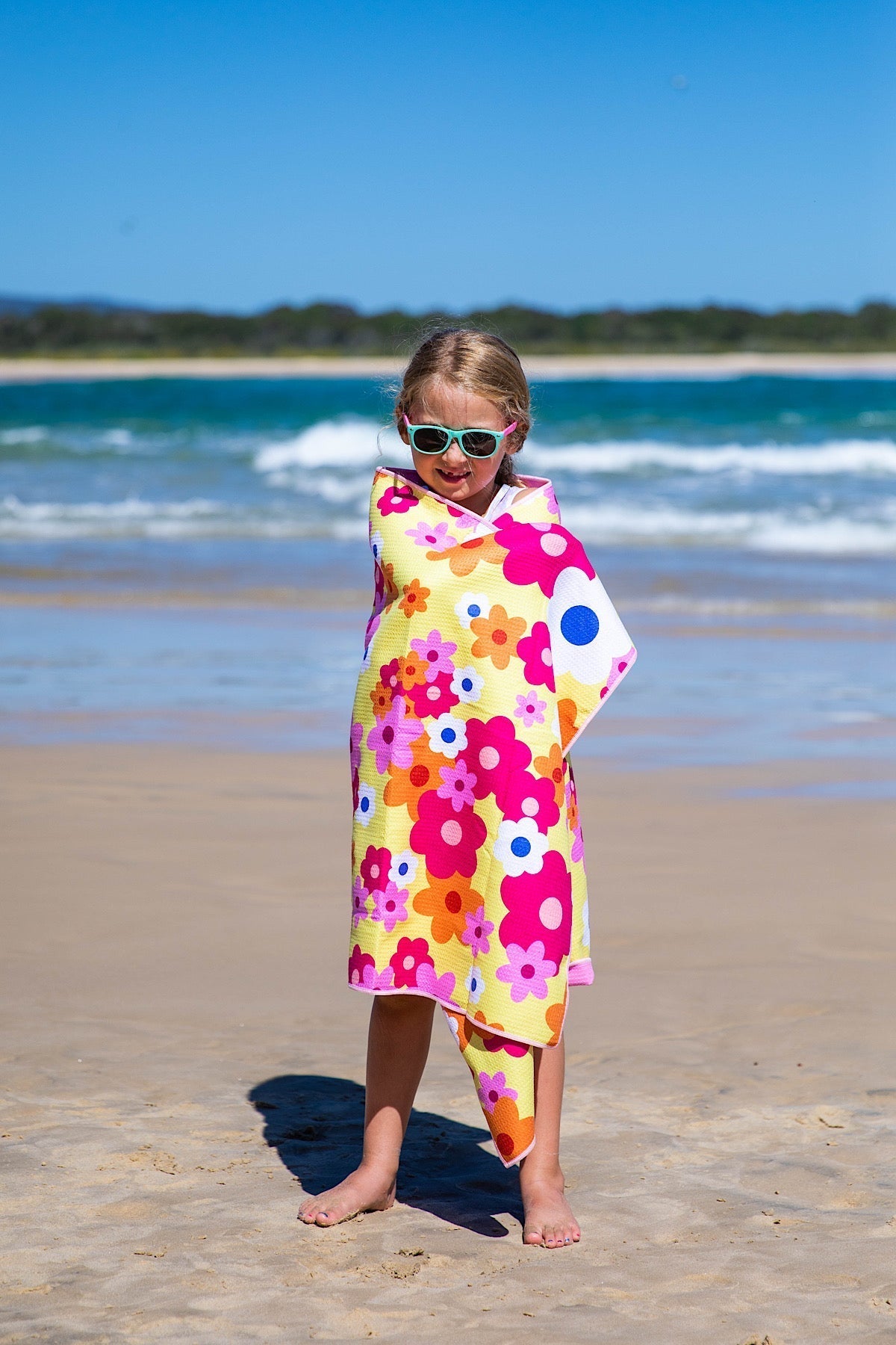 Kids Daisy Fields Beach Towel - Cheeky Winx