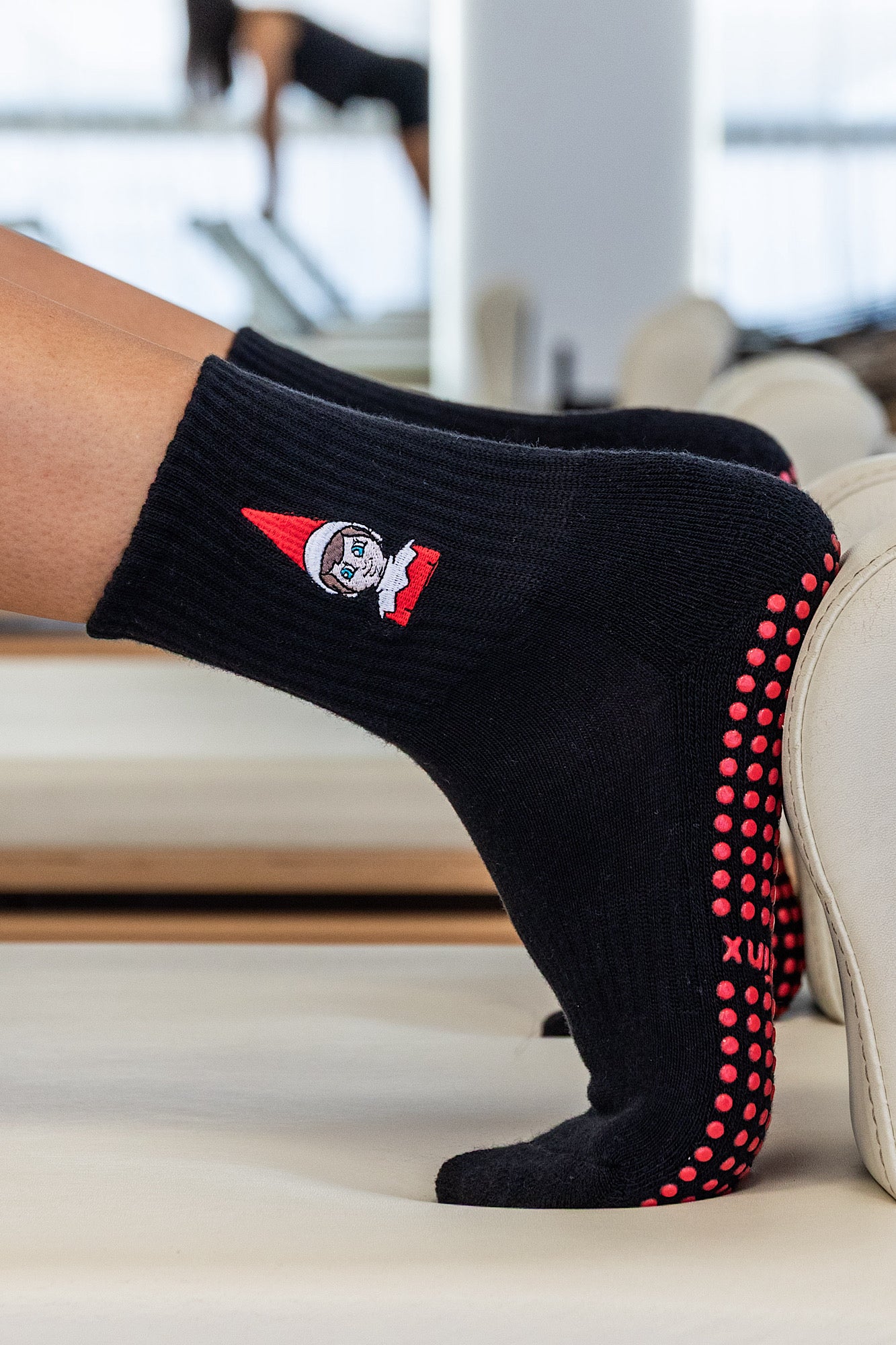 Black Crew The Elf On The Shelf Grip Socks For Pilates And Reformer
